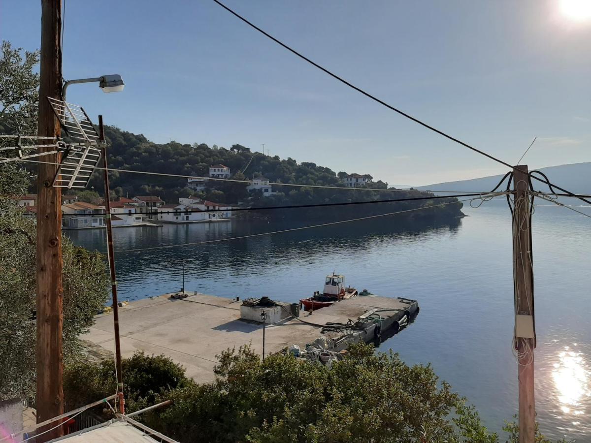 Chiona΄S Apartments By The Sea Paleo Trikeri Extérieur photo