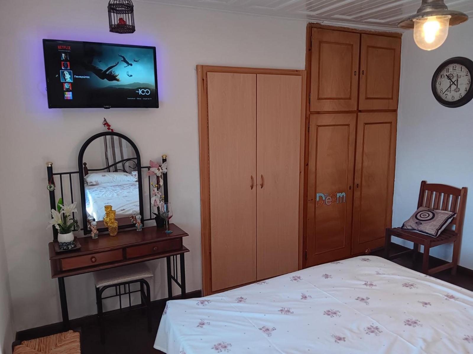 Chiona΄S Apartments By The Sea Paleo Trikeri Extérieur photo